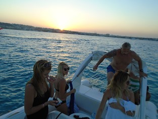 Sunset trip by speedboat Hurghada